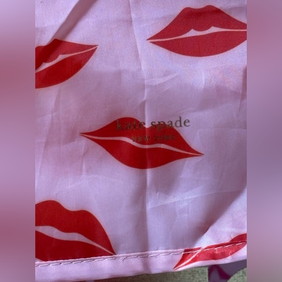 Kate Spade kiss tote bundle - Picture 6 of 13